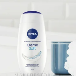 Feuchtigkeitsspendende Creme-Duschgel mit Mandel-Öl