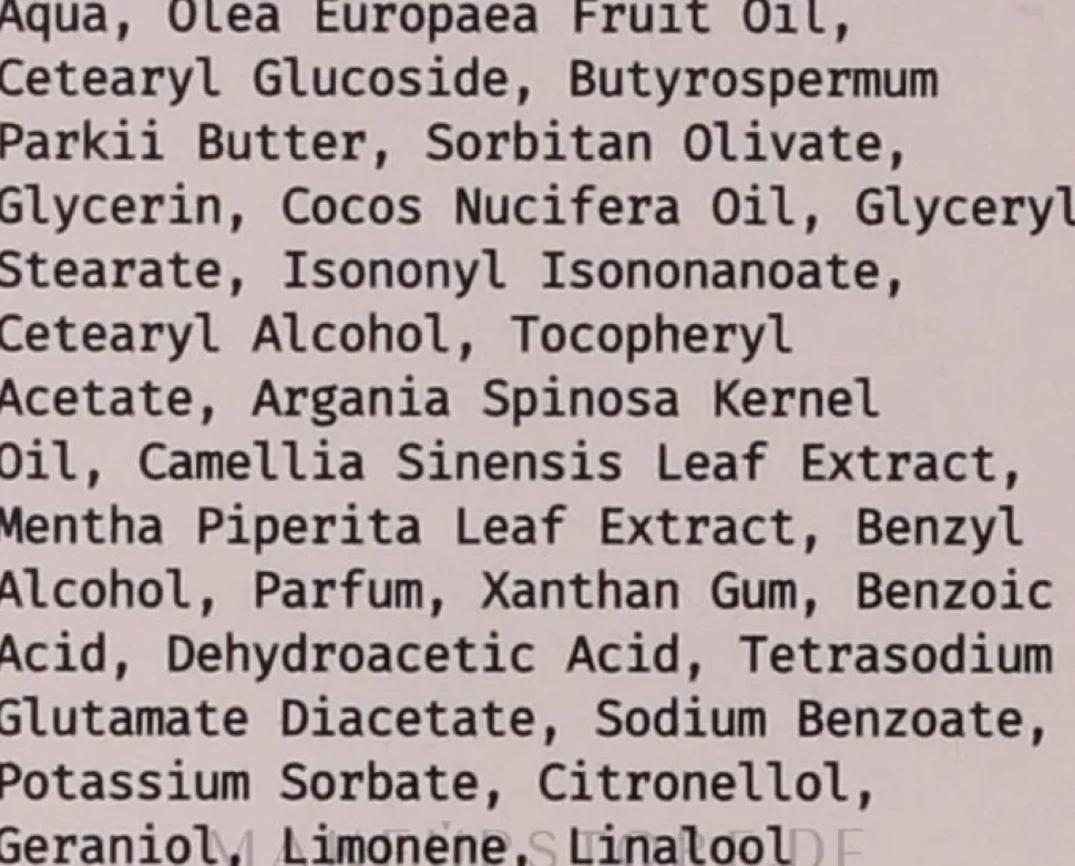 Feuchtigkeitsspendende Handcreme mit natürlichem Extrakt aus Grünem Tee und Pfefferminze