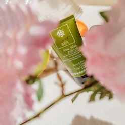 Feuchtigkeitsspendende Hand- und Fußcreme