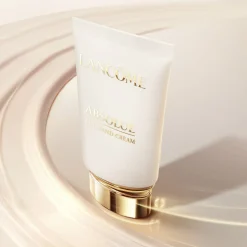 Feuchtigkeitsspendende und regenerierende Handcreme