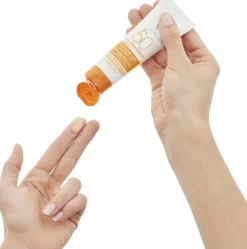 Getönte Sonnen-Pflege Anti-Pigmentflecken SPF 50