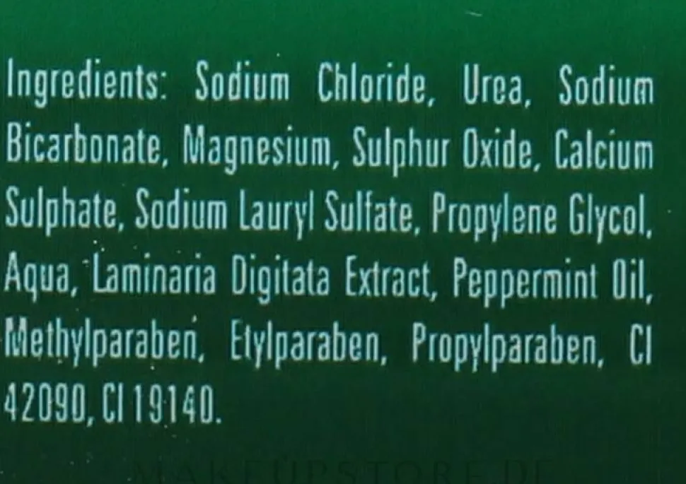 Körperformendes Peeling mit Meeresalgen und Harnstoff