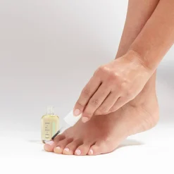 Öl für Nägel und Nagelhaut