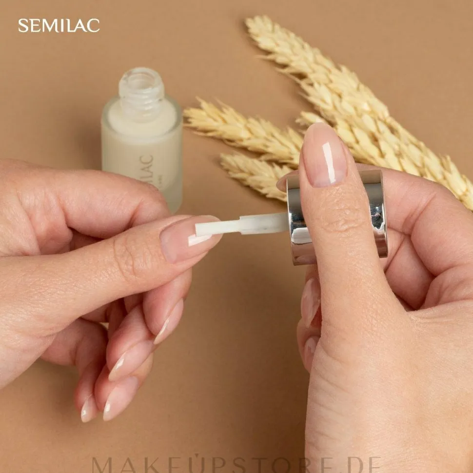 Nagelpflege mit Vitamin E und Kalzium