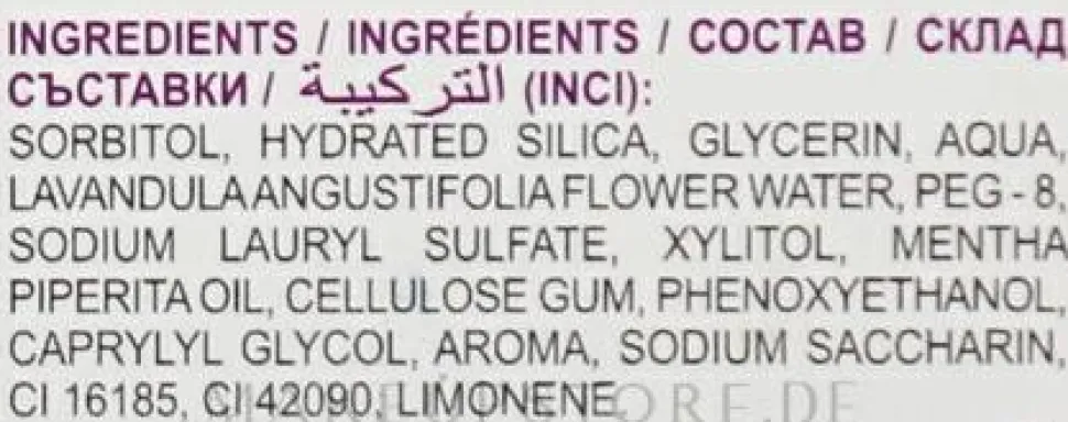 Natürliche Zahnpasta mit organischem Lavendelwasser und Pfefferminzöl