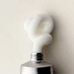 Nährende Handcreme auf Ölbasis