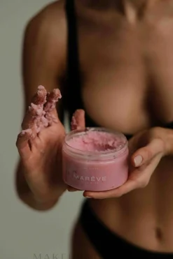 Parfümiertes Körperpeeling mit Schimmer Rose Wine