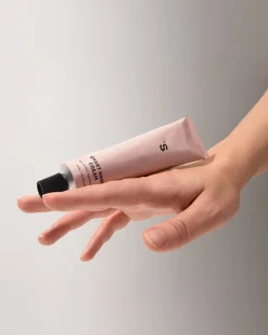 Pflegende Handcreme mit einem Nischenduft
