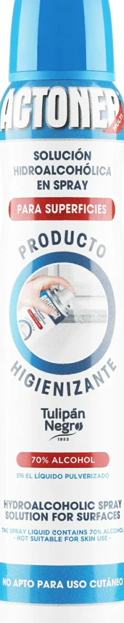 Reinigungslösung aus Wasser und Alkohol für Oberflächen