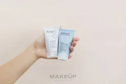 Schützende Handcreme mit Mineralien aus dem Toten Meer und Vitaminen