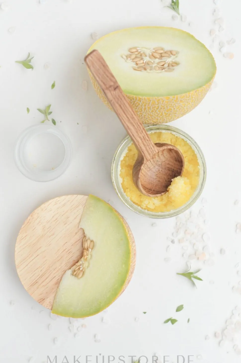 Weichmachendes Körperpeeling mit Mango