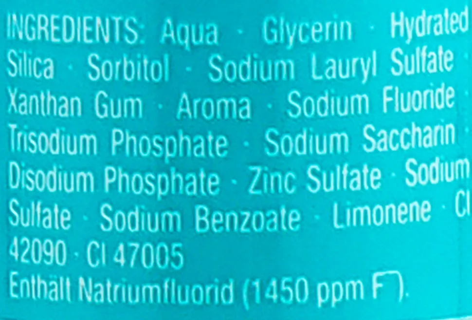 Zahncreme mit Spender 'Frischer Atem'